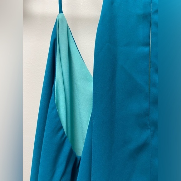 Express‎ Barcelona cami large tank two toned turquoise blue soft thin straps - Picture 3 of 6